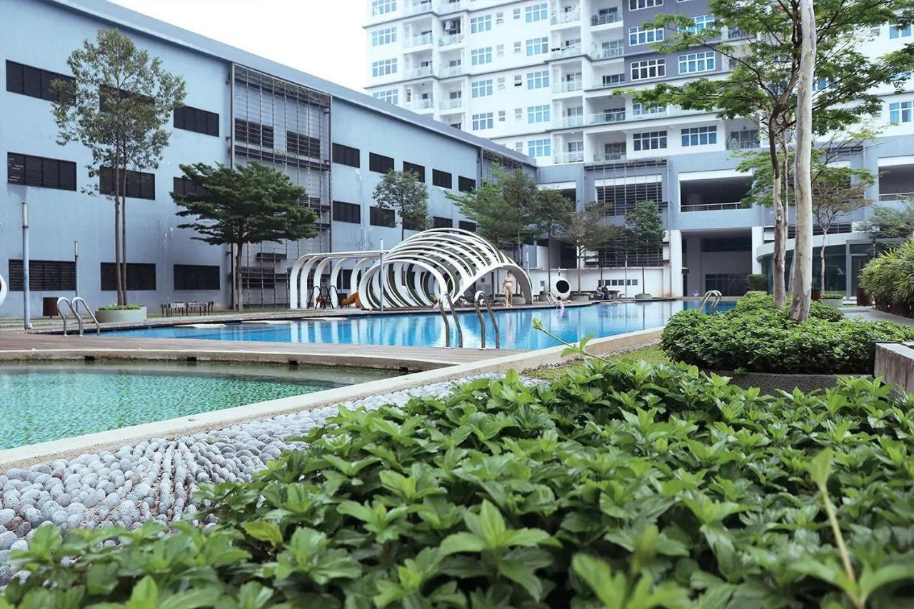 Puchong Skypod Residence @ Hostay Zewnętrze zdjęcie